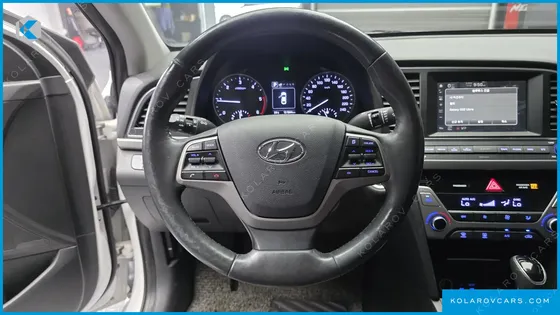 HYUNDAI ELANTRA (AVANTE) 1.6 E-VGT SMART