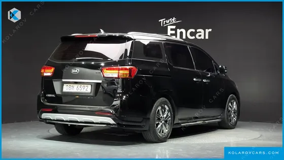 KIA CARNIVAL 9-SEATER NOBLESSE SPECIAL