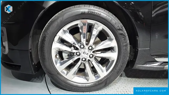 KIA CARNIVAL 9-SEATER NOBLESSE SPECIAL