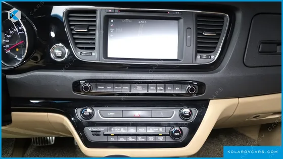 KIA CARNIVAL 9-SEATER NOBLESSE SPECIAL