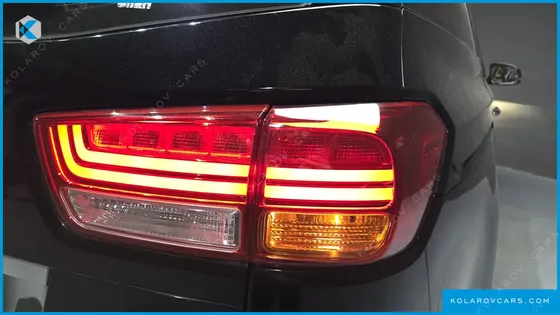 KIA CARNIVAL 9-SEATER NOBLESSE SPECIAL