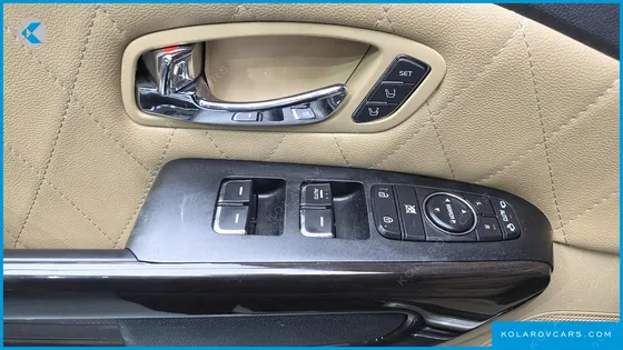 KIA CARNIVAL 9-SEATER NOBLESSE SPECIAL