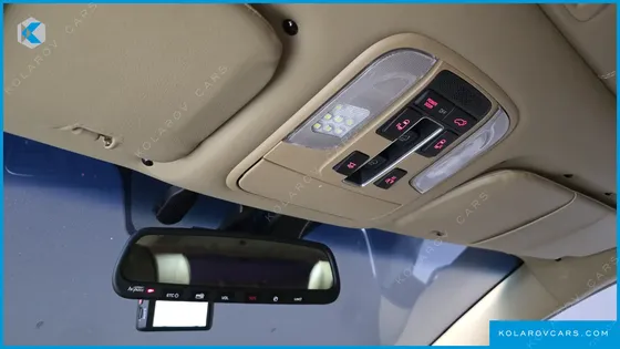 KIA CARNIVAL 9-SEATER NOBLESSE SPECIAL