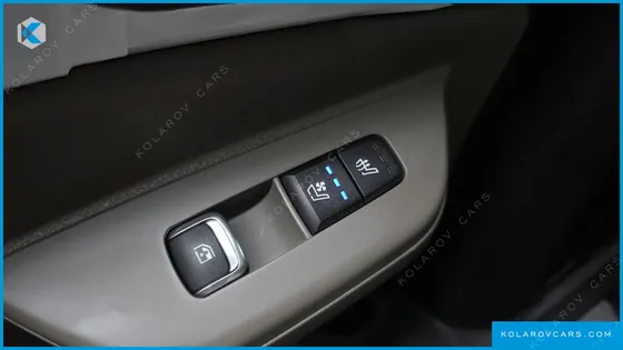 KIA CARNIVAL HEV 9SEATER NOBLESS