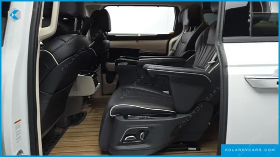 KIA CARNIVAL DIESEL 9-SEATER HI LIMOUSINE (SPECIAL VEHICLE)