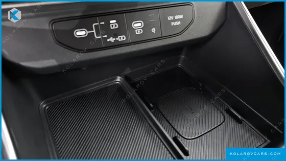 KIA CARNIVAL HEV 9SEATER GRAVITY