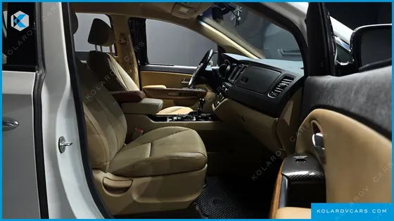 KIA CARNIVAL 11-SEATER HI-LIMOUSINE