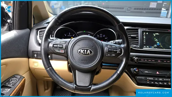 KIA CARNIVAL 11-SEATER HI-LIMOUSINE
