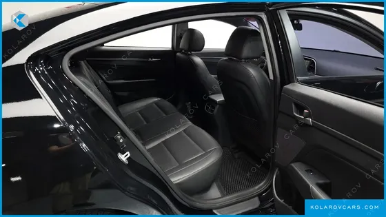 HYUNDAI ELANTRA (AVANTE) 1.6 E-VGT SMART