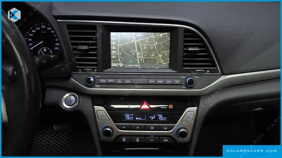 HYUNDAI ELANTRA (AVANTE) 1.6 E-VGT SMART