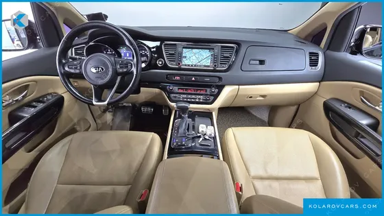KIA CARNIVAL 9-SEATER PRESTIGE