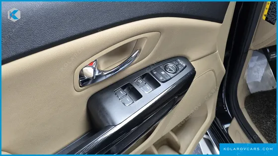 KIA CARNIVAL 9-SEATER PRESTIGE