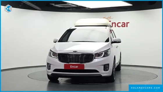 KIA CARNIVAL 11-SEATER NOBLESSE
