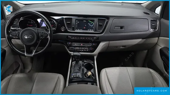 KIA CARNIVAL 11-SEATER NOBLESSE