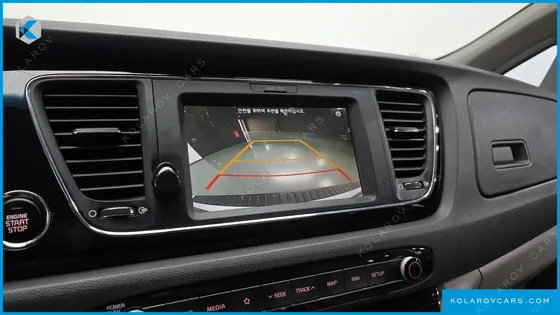 KIA CARNIVAL 11-SEATER NOBLESSE