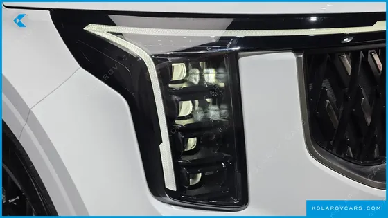 KIA CARNIVAL HEV 7-SEATER HI LIMOUSINE