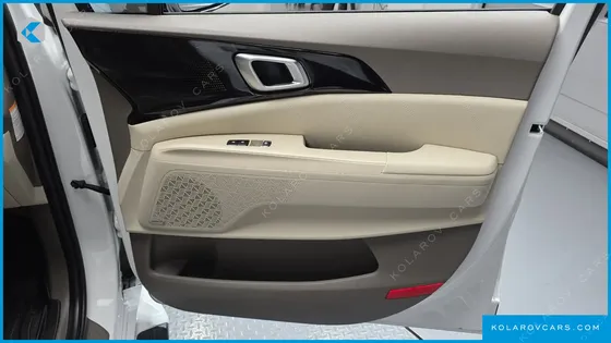 KIA CARNIVAL HEV 7-SEATER HI LIMOUSINE