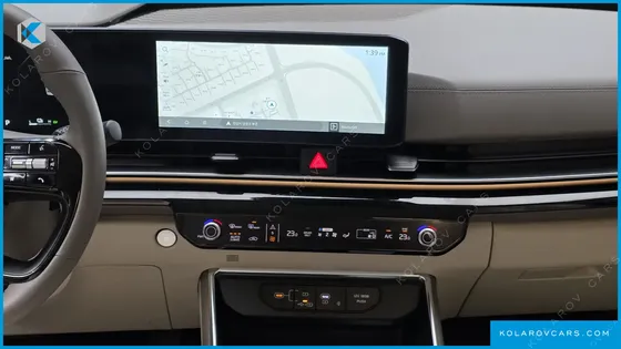 KIA CARNIVAL HEV 7-SEATER HI LIMOUSINE