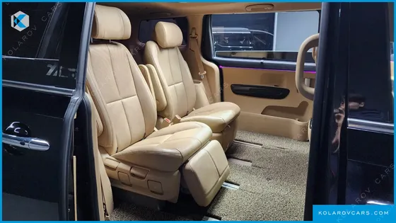 KIA CARNIVAL 7-SEATER LIMOUSINE