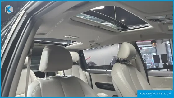 KIA CARNIVAL 7-SEATER LIMOUSINE