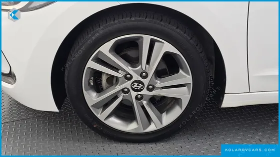 HYUNDAI ELANTRA (AVANTE) 1.6 GDI VALUE PLUS