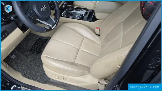 KIA CARNIVAL 7-SEATER HI-LIMOUSINE