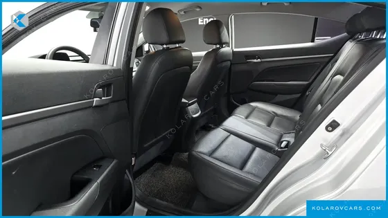 HYUNDAI ELANTRA (AVANTE) 1.6 GDI VALUE PLUS