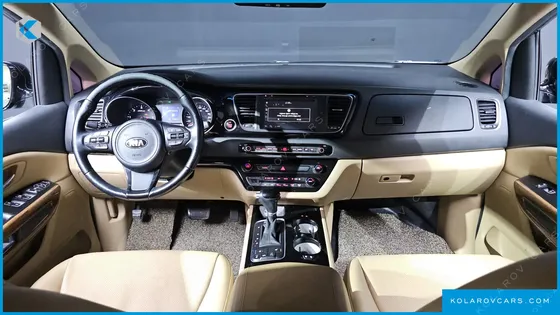 KIA CARNIVAL 9-SEATER HI-LIMOUSINE