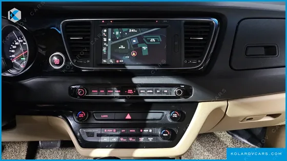 KIA CARNIVAL 9-SEATER HI-LIMOUSINE