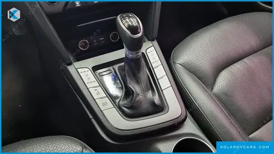HYUNDAI ELANTRA (AVANTE) 1.6 LPI SMART (RENTAL CAR)