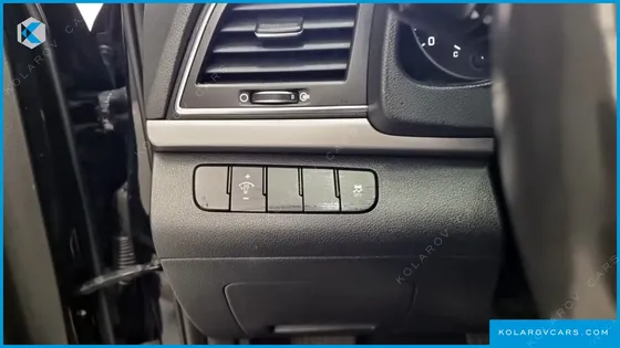 HYUNDAI ELANTRA (AVANTE) 1.6 LPI SMART (RENTAL CAR)