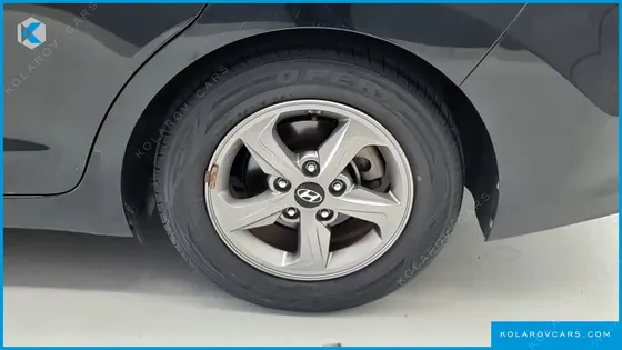 HYUNDAI ELANTRA (AVANTE) 1.6 LPI SMART (RENTAL CAR)
