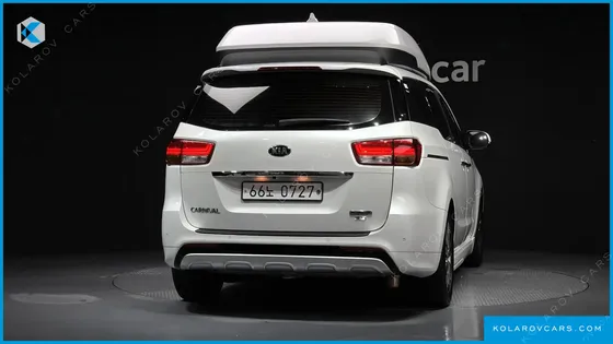 KIA CARNIVAL GASOLINE 7-SEATER HI-LIMOUSINE