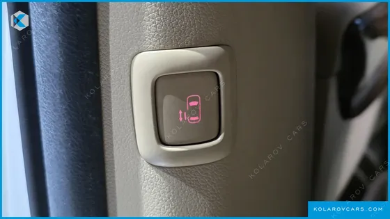 KIA CARNIVAL GASOLINE 7-SEATER HI-LIMOUSINE