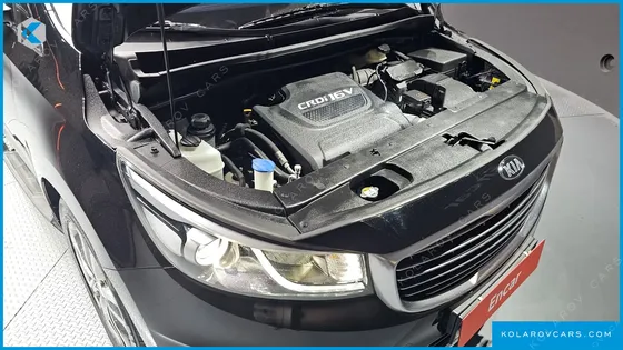 KIA CARNIVAL 9-SEATER NOBLESSE