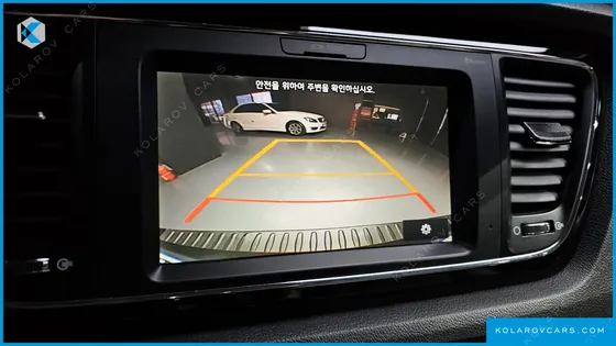 KIA CARNIVAL 9-SEATER NOBLESSE