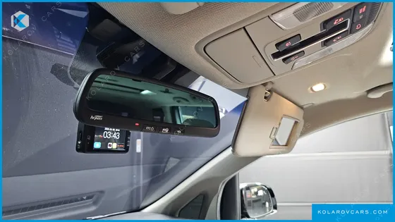 KIA CARNIVAL 9-SEATER NOBLESSE