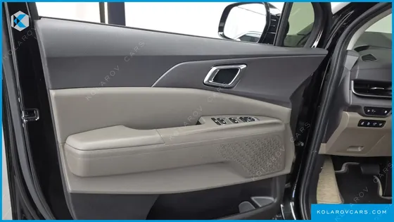 KIA CARNIVAL HEV 9SEATER NOBLESS