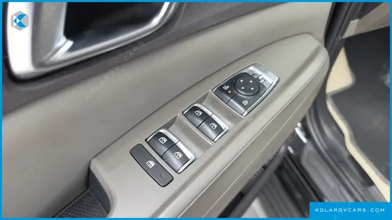 KIA CARNIVAL HEV 9SEATER NOBLESS