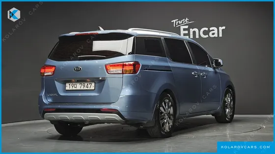 KIA CARNIVAL 9-SEATER PRESTIGE