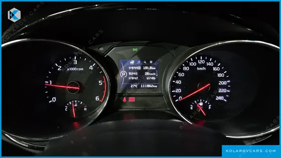 KIA CARNIVAL 9-SEATER PRESTIGE