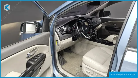 KIA CARNIVAL 9-SEATER PRESTIGE