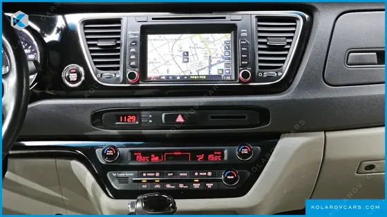 KIA CARNIVAL 9-SEATER PRESTIGE