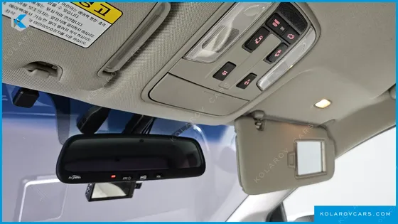 KIA CARNIVAL 9-SEATER PRESTIGE