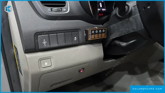 KIA CARNIVAL 11-SEATER SCHOOL BUS