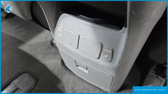 KIA CARNIVAL 11-SEATER PRESTIGE