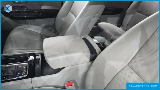 KIA CARNIVAL 11-SEATER PRESTIGE