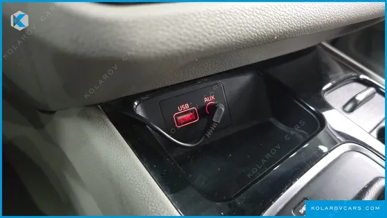 KIA CARNIVAL 11-SEATER PRESTIGE