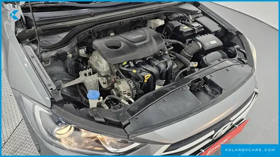 HYUNDAI ELANTRA (AVANTE) 1.6 GDI SMART