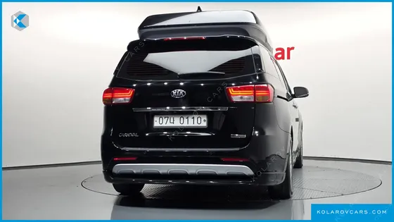 KIA CARNIVAL 9-SEATER HI-LIMOUSINE